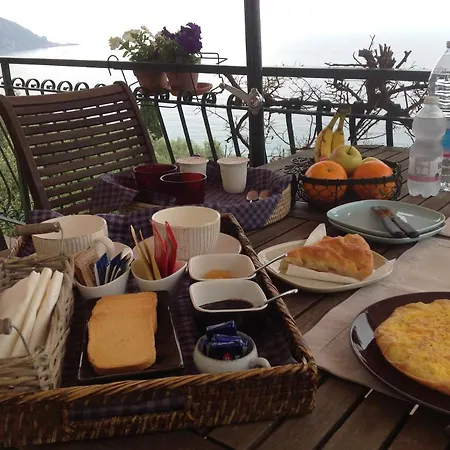 Rosse Couette-café 4*