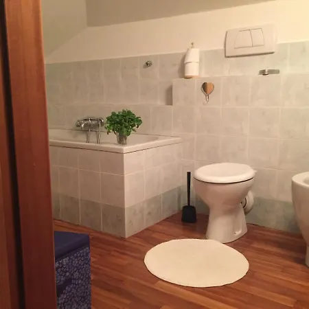 ベッド・アンド・ブレックファスト Rosse 4*